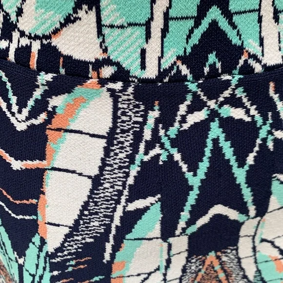 🎉HOST PICK🎉 BCBGMaxAzria Wilma Batik Fans Print w/Cutout Back Dress - Picture 6 of 7